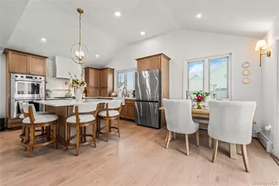 64 Nehring Avenue, Babylon, NY 11702 - Photo 5