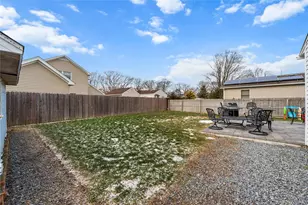 64 Nehring Ave, Babylon, NY 11702 - Photo 15