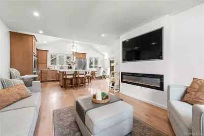 64 Nehring Avenue, Babylon, NY 11702 - Photo 9