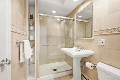 39 Lambert Lane, New Rochelle, NY 10804 - Photo 15