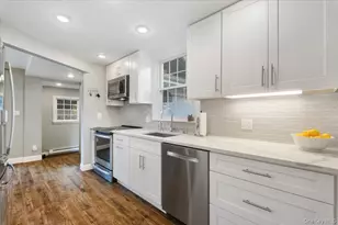 12 Stoneleigh Close, Scarsdale, NY 10583 - Photo 7