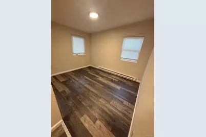 855 Meade Avenue, Bellport, NY 11713 - Photo 7