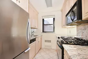 15 Hill Park Ave, Great Neck, NY 11021 - Photo 7