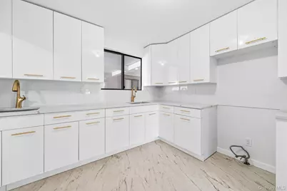 430 Country Club Lane, Pomona, NY 10970 - Photo 5