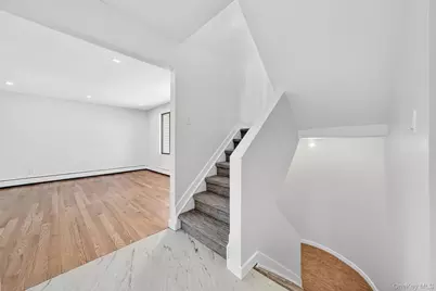 430 Country Club Lane, Pomona, NY 10970 - Photo 9