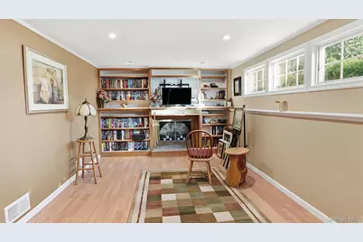 13 Adrian Street, East Northport, NY 11731 - Photo 9