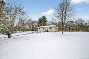 917 Scotchtown Collabar Rd, Middletown, NY 10941 - Photo 3