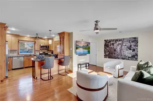 20 Collins Rd, Glen Cove, NY 11542 - Photo 15