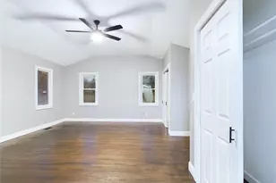 115 Clinton Ave, Patchogue, NY 11772 - Photo 25