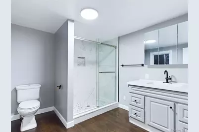 115 Clinton Avenue, Patchogue, NY 11772 - Photo 23