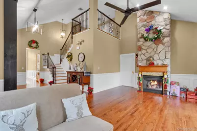 2 Bethpage Court, Cortlandt Manor, NY 10567 - Photo 5