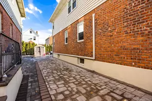 157-37 98th St, Howard Beach, NY 11414 - Photo 33