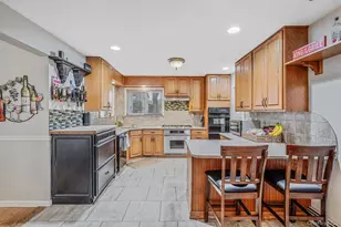 58 Sarah Dr, Lake Grove, NY 11755 - Photo 15