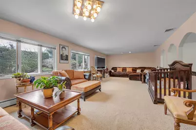 26 Julia Lane, East Northport, NY 11731 - Photo 5