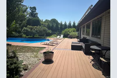 26 Julia Lane, East Northport, NY 11731 - Photo 21