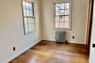 104-40 114th St, Jamaica, NY 11419 - Photo 11