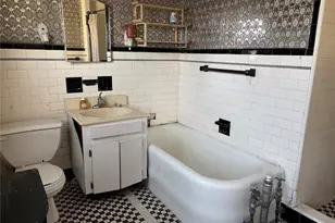 104-40 114th St, Jamaica, NY 11419 - Photo 15