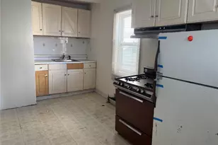 104-40 114th St, Jamaica, NY 11419 - Photo 23