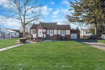 34 Pine Acres Boulevard, Deer Park, NY 11729 - Photo 3