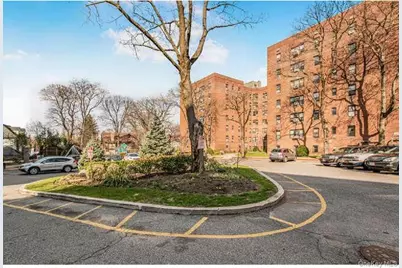 2 Fisher Drive #102, Mount Vernon, NY 10552 - Photo 9