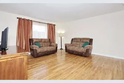 64 S Hillside Avenue, Elmsford, NY 10523 - Photo 13