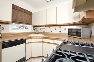 64 S Hillside Ave, Elmsford, NY 10523 - Photo 9