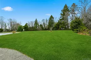 54 Cove Rd, Huntington, NY 11743 - Photo 3