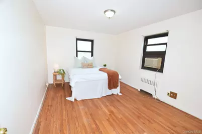 163-49 Willets Pt Boulevard unit #5-167, Whitestone, NY 11357 - Photo 1