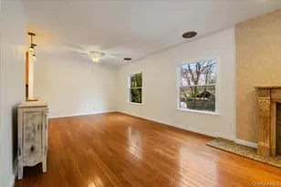 33 Fleets Cove Rd, Huntington, NY 11743 - Photo 19