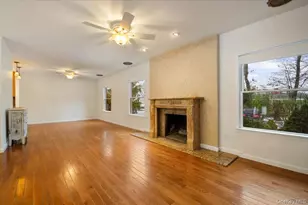 33 Fleets Cove Rd, Huntington, NY 11743 - Photo 17