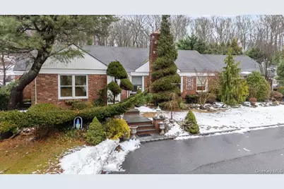 33 Fleets Cove Road, Huntington, NY 11743 - Photo 1