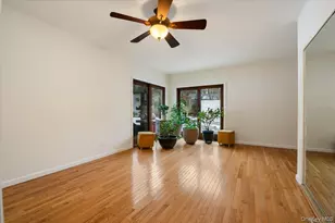 33 Fleets Cove Rd, Huntington, NY 11743 - Photo 21