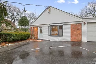 33 Fleets Cove Rd, Huntington, NY 11743 - Photo 25