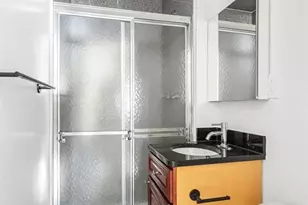 140 McGlynn Pl, Cedarhurst, NY 11516 - Photo 7