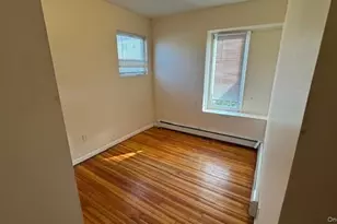 25 Tibbits Ave, White Plains, NY 10606 - Photo 9