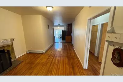 25 Tibbits Avenue, White Plains, NY 10606 - Photo 3