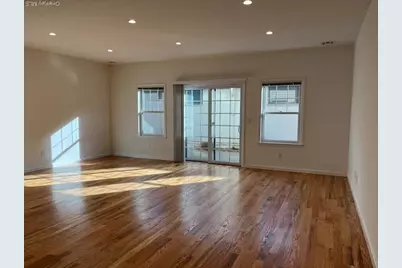 50 Sintsink Drive E #6, Port Washington, NY 11050 - Photo 5