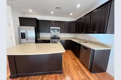 50 Sintsink Drive E #6, Port Washington, NY 11050 - Photo 9