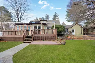 12 Summerset Dr, Smithtown, NY 11787 - Photo 11