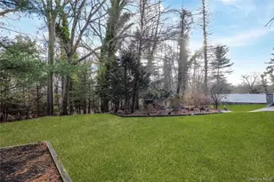 12 Summerset Dr, Smithtown, NY 11787 - Photo 15