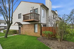 47 Balsam Ct, Wantagh, NY 11793 - Photo 17