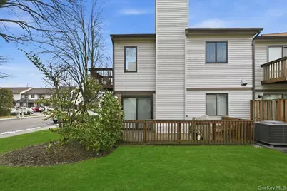 47 Balsam Court, Wantagh, NY 11793 - Photo 19