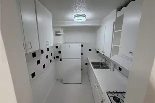 83-30 Vietor Ave, Elmhurst, NY 11373 - Photo 3