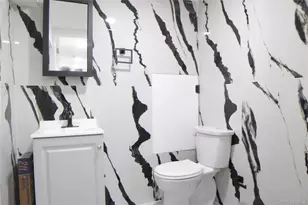 220-11 94th Dr, Queens Village, NY 11428 - Photo 23