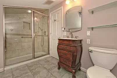 3042 Lowell Avenue, Wantagh, NY 11793 - Photo 27