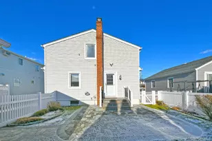 3042 Lowell Ave, Wantagh, NY 11793 - Photo 33