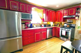 37 Centre St, Bronx, NY 10464 - Photo 5