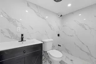 191-24 Murdock Ave, Saint Albans, NY 11412 - Photo 15