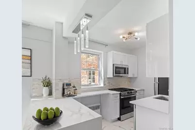 230 Pelham Road #1O, New Rochelle, NY 10805 - Photo 3