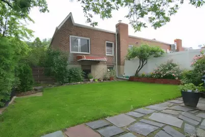 11502 Poppenhusen Avenue, College Point, NY 11356 - Photo 23